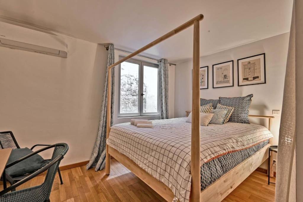 Ferienwohnung La Bulle - Parking Gratuit En Souterrain - 2 Mins Du Palais Des Papes - Clim Ac - Wifi Avignon Exterior foto